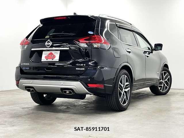 Nissan X-TRAIL HYBRID 2020-06 8076263-2