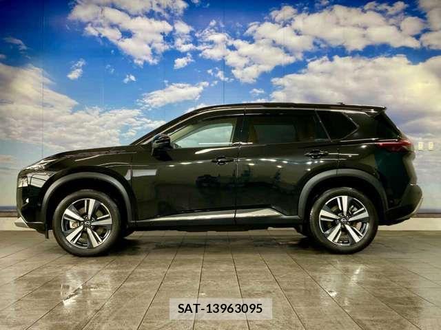 Nissan X-TRAIL HYBRID 2023-07 8076262-17