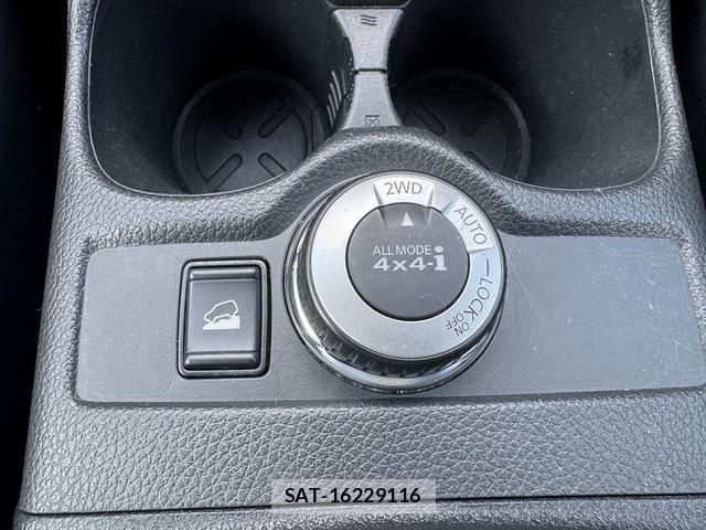 Nissan X-TRAIL HYBRID 2019-03 8076264-24