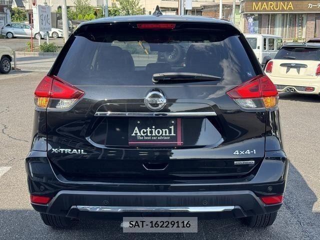 Nissan X-TRAIL HYBRID 2019-03 8076264-4