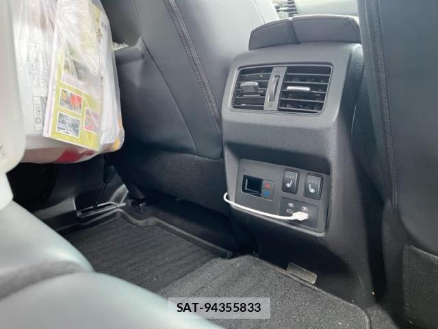 Nissan X-TRAIL HYBRID 2022-11 8076261-17