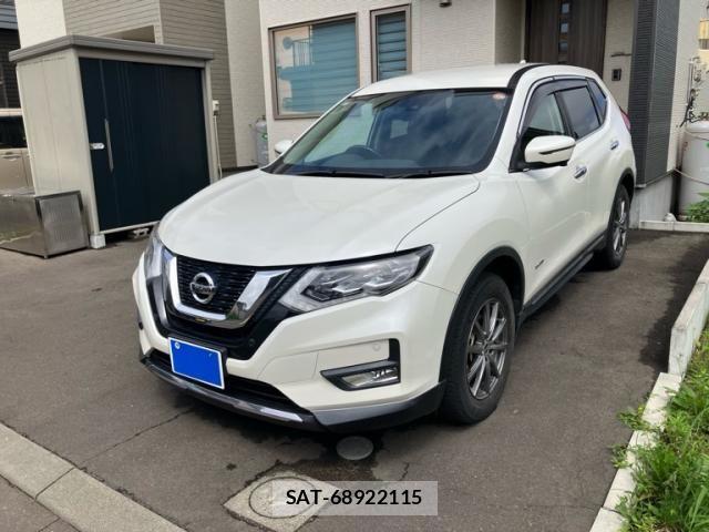 Nissan X-TRAIL HYBRID 2018-10 8076265-1