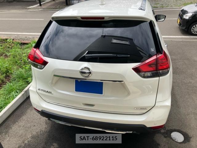 Nissan X-TRAIL HYBRID 2018-10 8076265-4