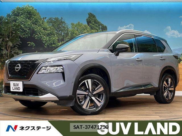 Nissan X-TRAIL HYBRID 2023-08 8076257-0