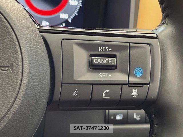 Nissan X-TRAIL HYBRID 2023-08 8076257-6
