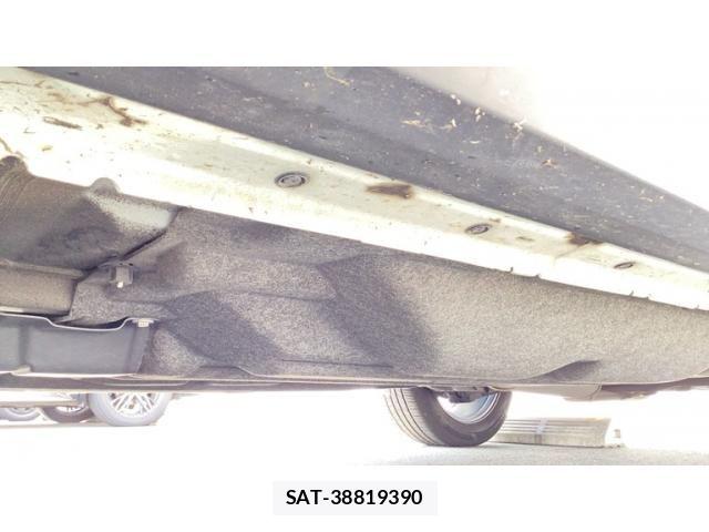 Nissan X-TRAIL HYBRID 2025-01 8076256-7