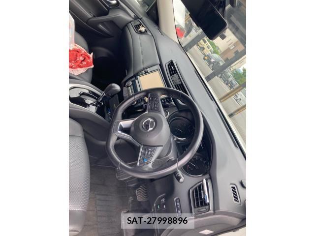 Nissan X-TRAIL HYBRID 2019-09 8102946-17
