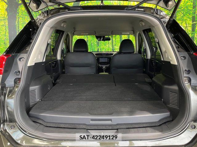 Nissan X-TRAIL HYBRID 2017-07 8102945-10