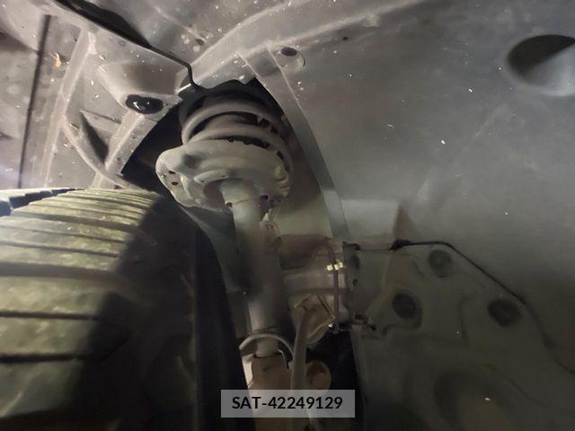 Nissan X-TRAIL HYBRID 2017-07 8102945-19