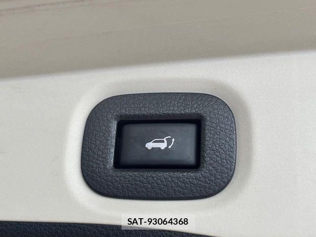 Nissan X-TRAIL HYBRID 2015-06 8102948-5