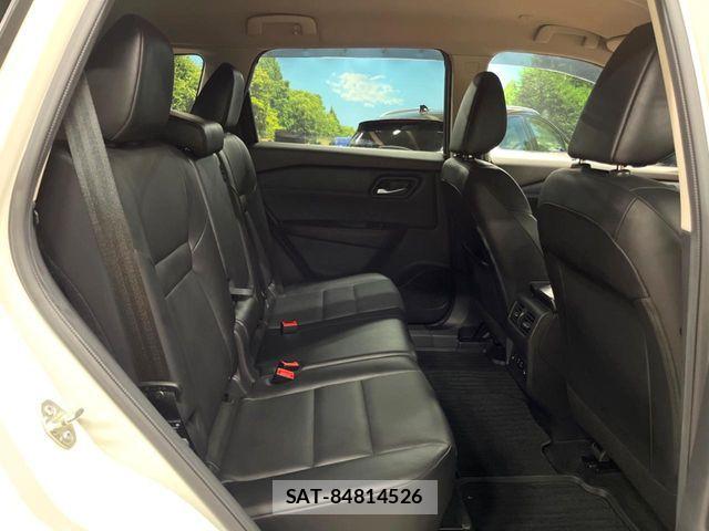 Nissan X-TRAIL HYBRID 2022-12 8102942-8