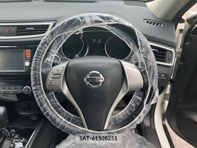 Nissan X-TRAIL HYBRID 2015-12 8102950-17
