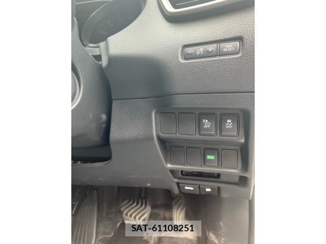 Nissan X-TRAIL HYBRID 2015-12 8102950-19
