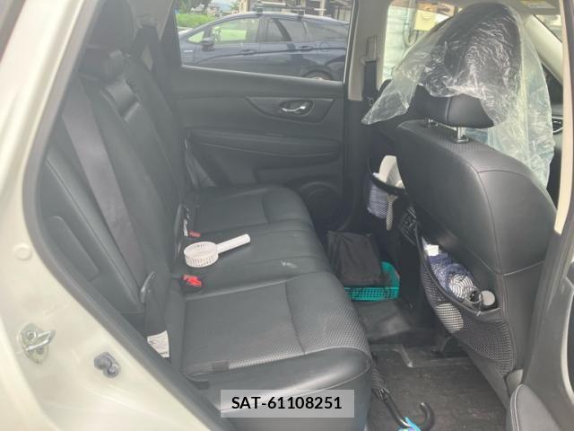 Nissan X-TRAIL HYBRID 2015-12 8102950-24
