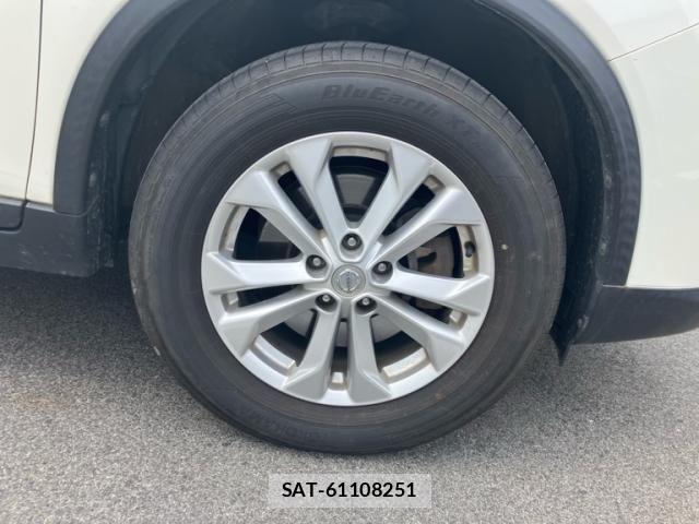 Nissan X-TRAIL HYBRID 2015-12 8102950-26