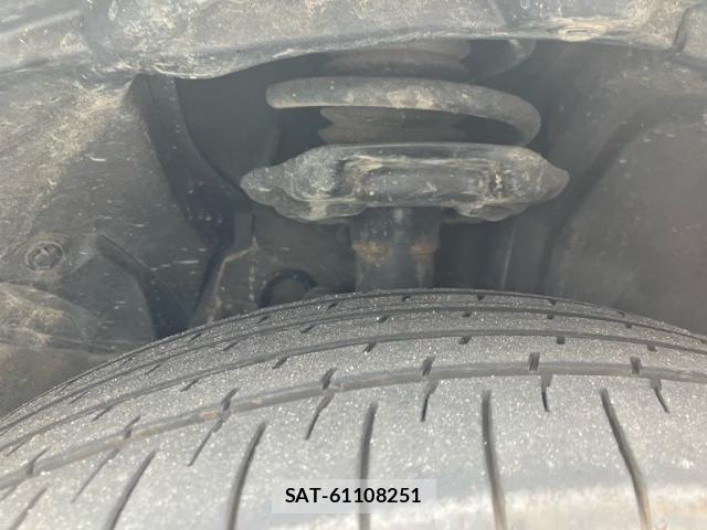 Nissan X-TRAIL HYBRID 2015-12 8102950-28