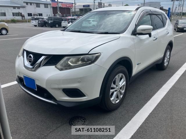 Nissan X-TRAIL HYBRID 2015-12 8102950-2