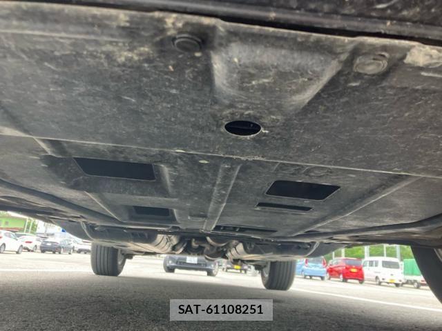 Nissan X-TRAIL HYBRID 2015-12 8102950-8