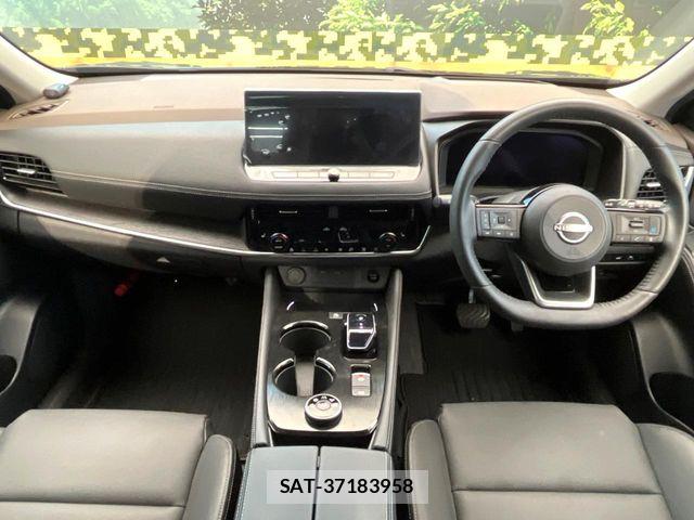 Nissan X-TRAIL HYBRID 2023-04 8102943-1