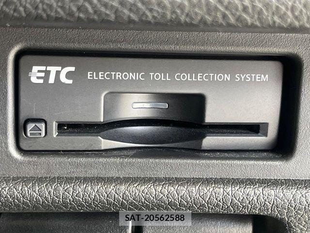 Nissan X-TRAIL HYBRID 2015-06 8147082-5