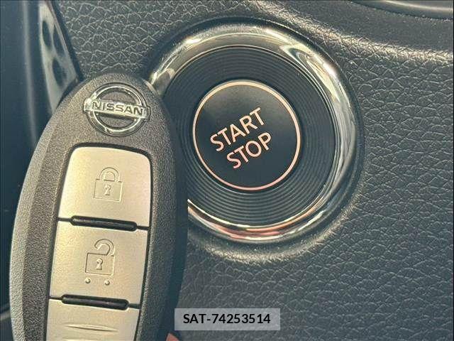 Nissan X-TRAIL HYBRID 2015-11 8147071-11
