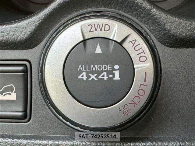 Nissan X-TRAIL HYBRID 2015-11 8147071-6