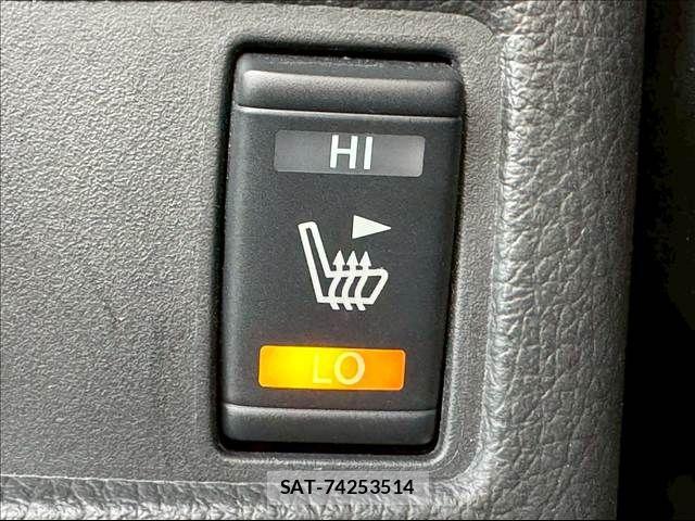 Nissan X-TRAIL HYBRID 2015-11 8147071-8