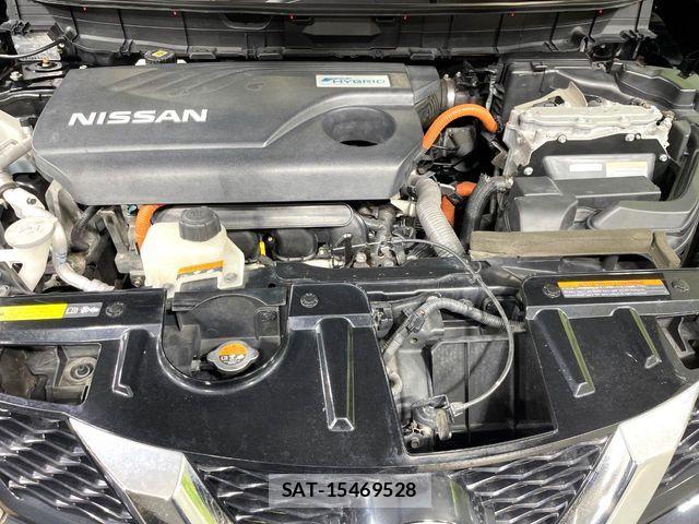 Nissan X-TRAIL HYBRID 2016-07 8147081-17