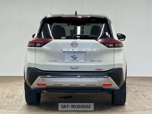 Nissan X-TRAIL HYBRID 2023-12 8147068-15