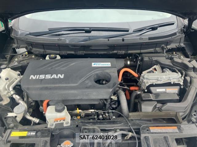 Nissan X-TRAIL HYBRID 2015-08 8147083-13