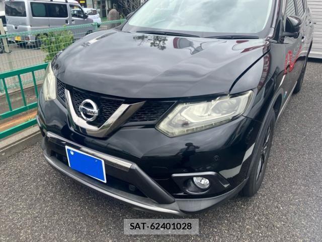 Nissan X-TRAIL HYBRID 2015-08 8147083-1