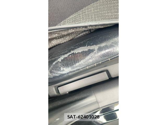 Nissan X-TRAIL HYBRID 2015-08 8147083-22