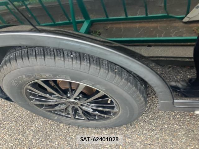 Nissan X-TRAIL HYBRID 2015-08 8147083-5
