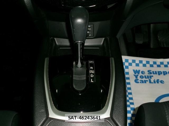 Nissan X-TRAIL HYBRID 2015-05 8159585-19
