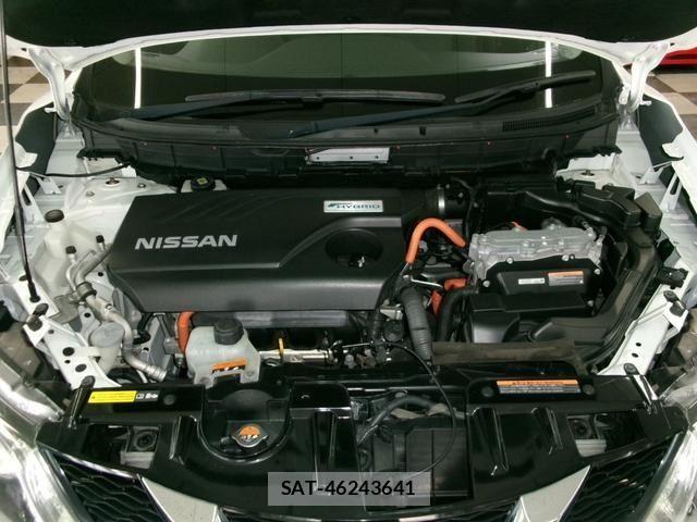 Nissan X-TRAIL HYBRID 2015-05 8159585-28