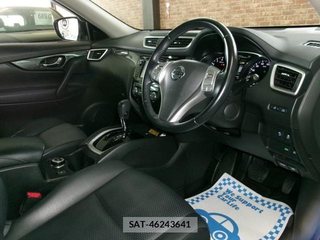 Nissan X-TRAIL HYBRID 2015-05 8159585-3