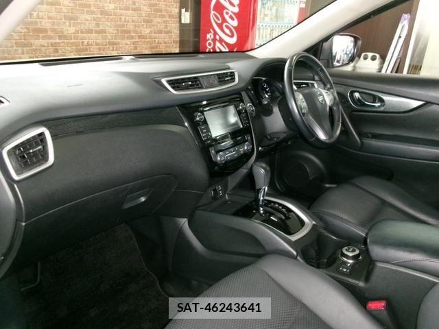 Nissan X-TRAIL HYBRID 2015-05 8159585-5