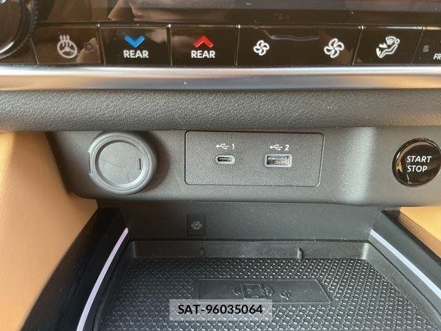 Nissan X-TRAIL HYBRID 2024-01 8211164-18