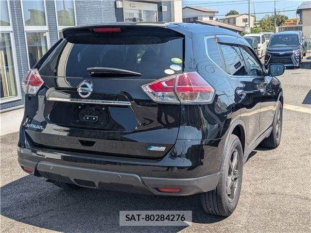 Nissan X-TRAIL HYBRID 2015-06 8211172-6