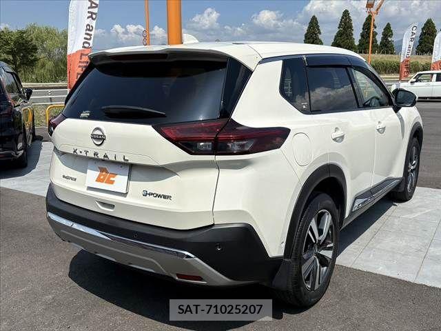Nissan X-TRAIL HYBRID 2024-06 8211167-10