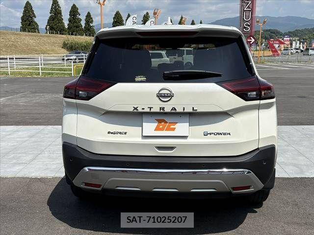 Nissan X-TRAIL HYBRID 2024-06 8211167-11