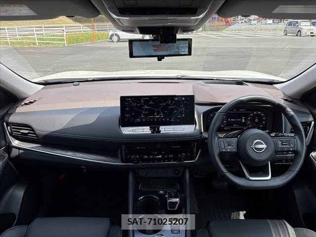 Nissan X-TRAIL HYBRID 2024-06 8211167-1