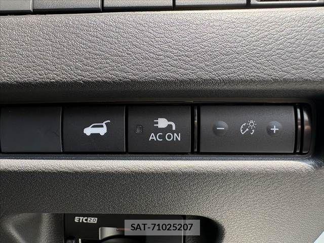 Nissan X-TRAIL HYBRID 2024-06 8211167-25