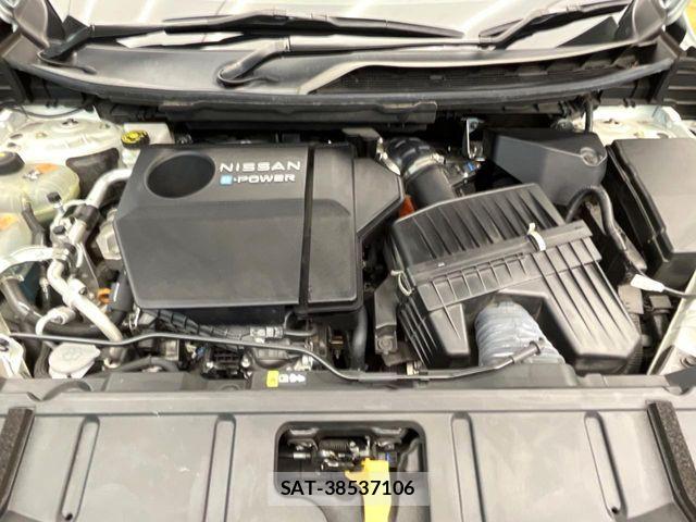 Nissan X-TRAIL HYBRID 2022-08 8211168-17