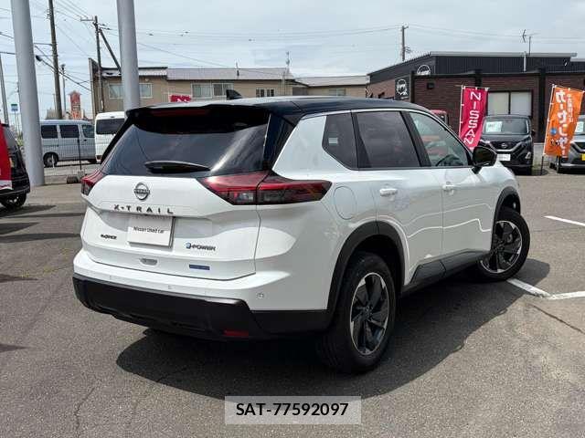 Nissan X-TRAIL HYBRID 2026-02 8211163-1
