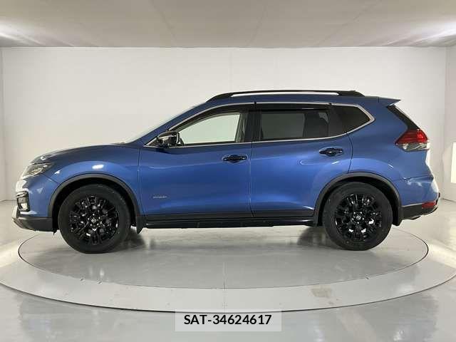 Nissan X-TRAIL HYBRID 2020-11 8211171-2