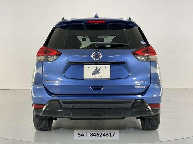 Nissan X-TRAIL HYBRID 2020-11 8211171-4