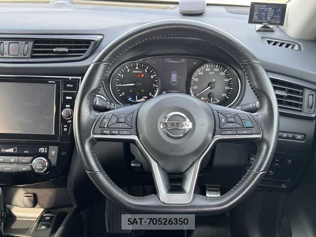 Nissan X-TRAIL HYBRID 2018-05 8232547-11