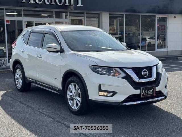 Nissan X-TRAIL HYBRID 2018-05 8232547-6