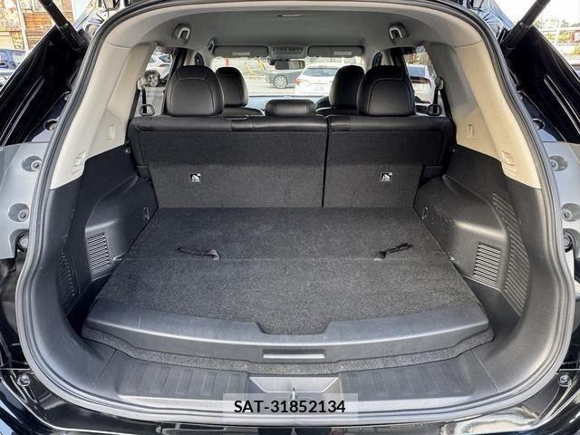 Nissan X-TRAIL HYBRID 2016-02 8232550-10